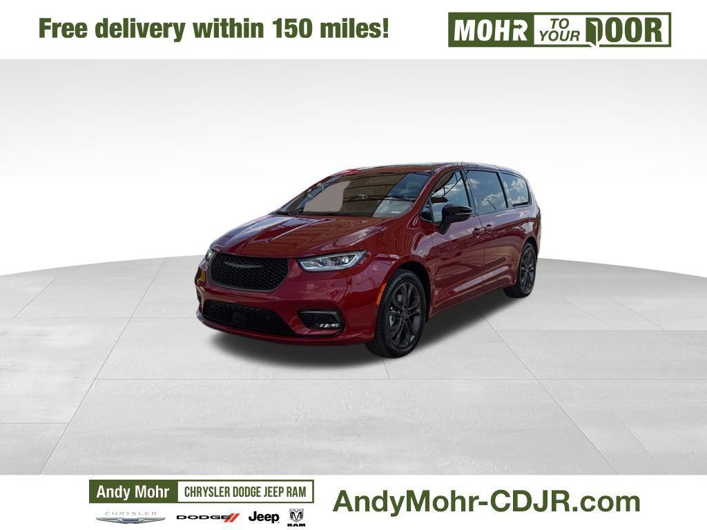 new 2026 Chrysler Pacifica car, priced at $47,720