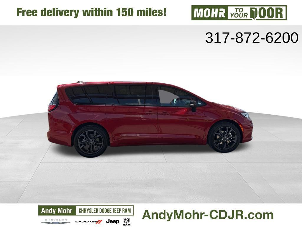 new 2026 Chrysler Pacifica car, priced at $45,970