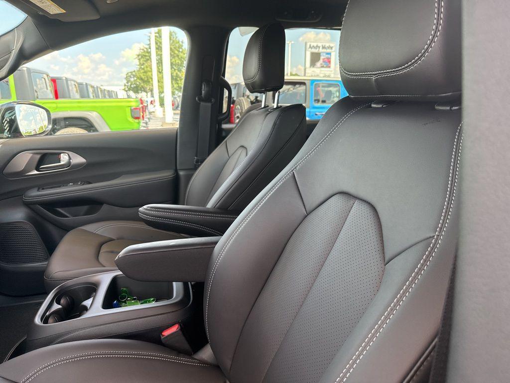 new 2026 Chrysler Pacifica car, priced at $45,970