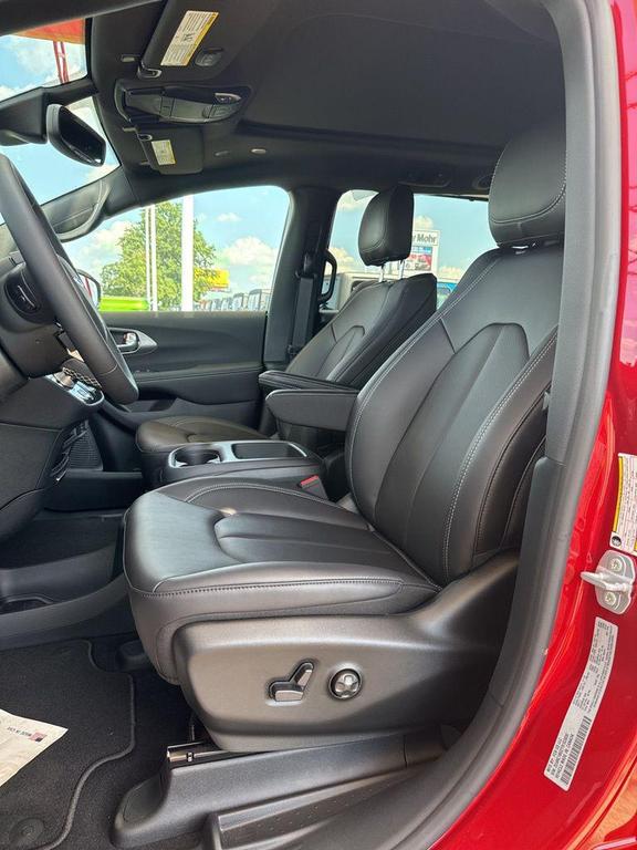 new 2026 Chrysler Pacifica car, priced at $45,970