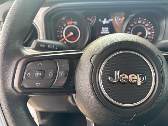 new 2025 Jeep Wrangler car, priced at $32,276