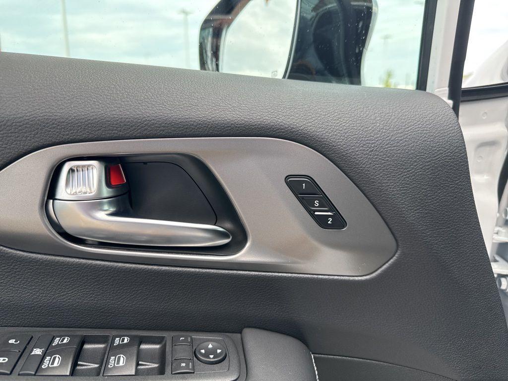 new 2026 Chrysler Pacifica car, priced at $45,475