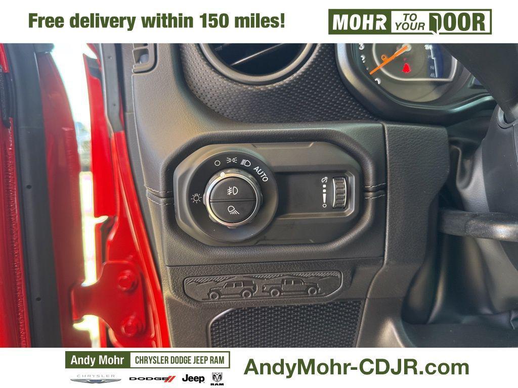 new 2025 Jeep Gladiator car, priced at $51,622