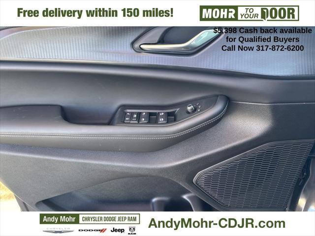 new 2025 Jeep Grand Cherokee car, priced at $37,572