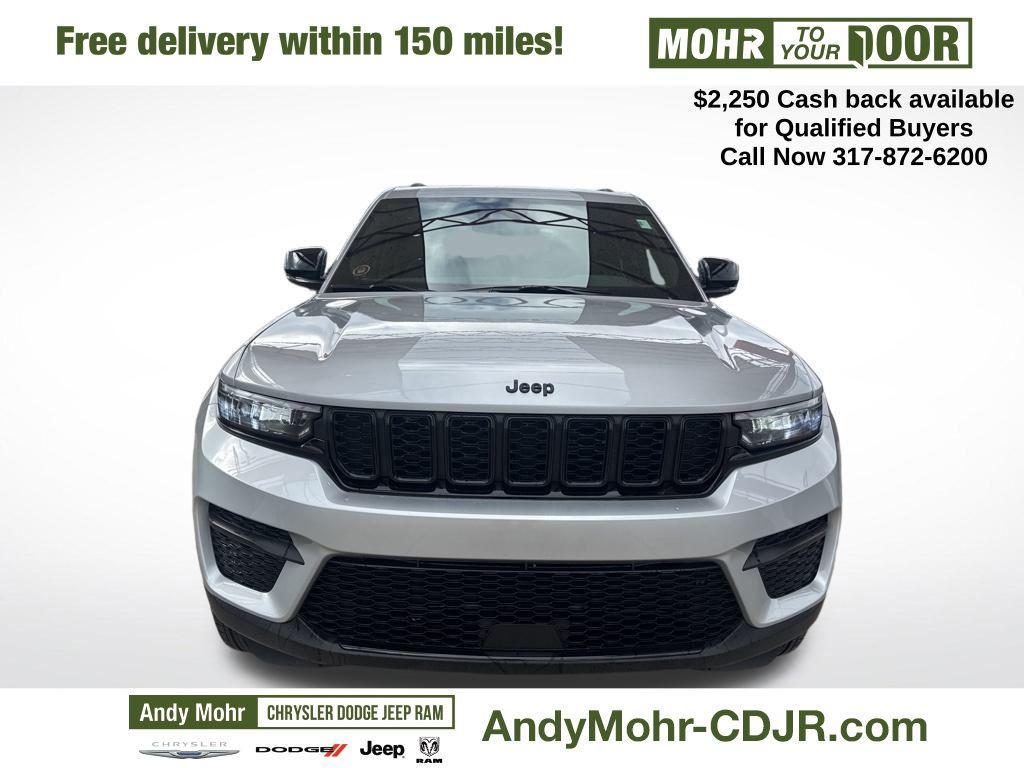 new 2025 Jeep Grand Cherokee car, priced at $43,775