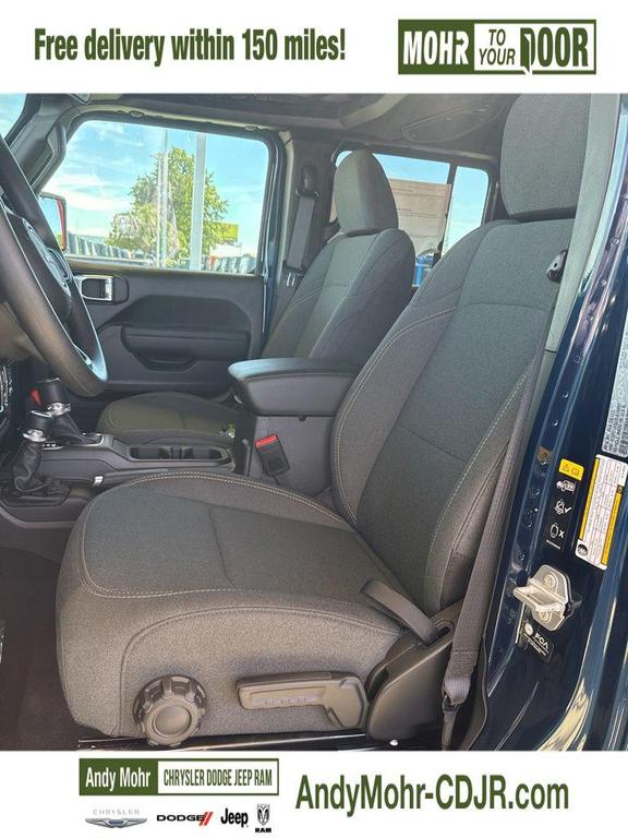 new 2025 Jeep Gladiator car, priced at $41,576