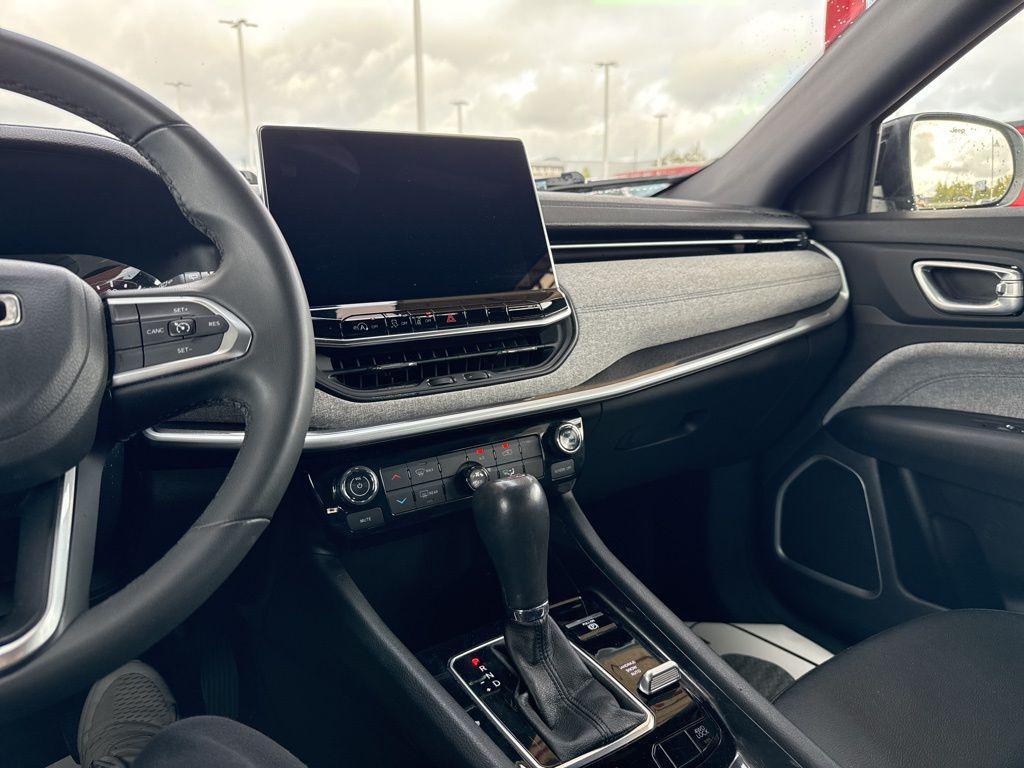 used 2024 Jeep Compass car, priced at $21,000