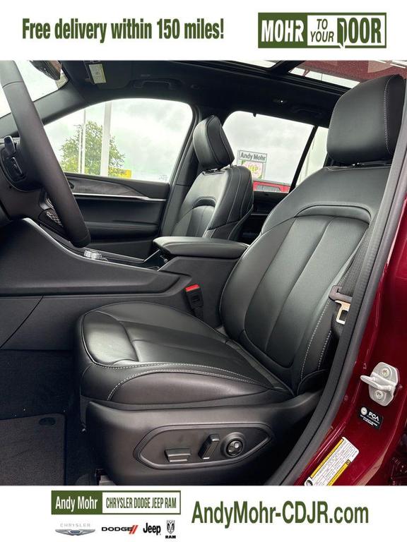 new 2025 Jeep Grand Cherokee car, priced at $50,180