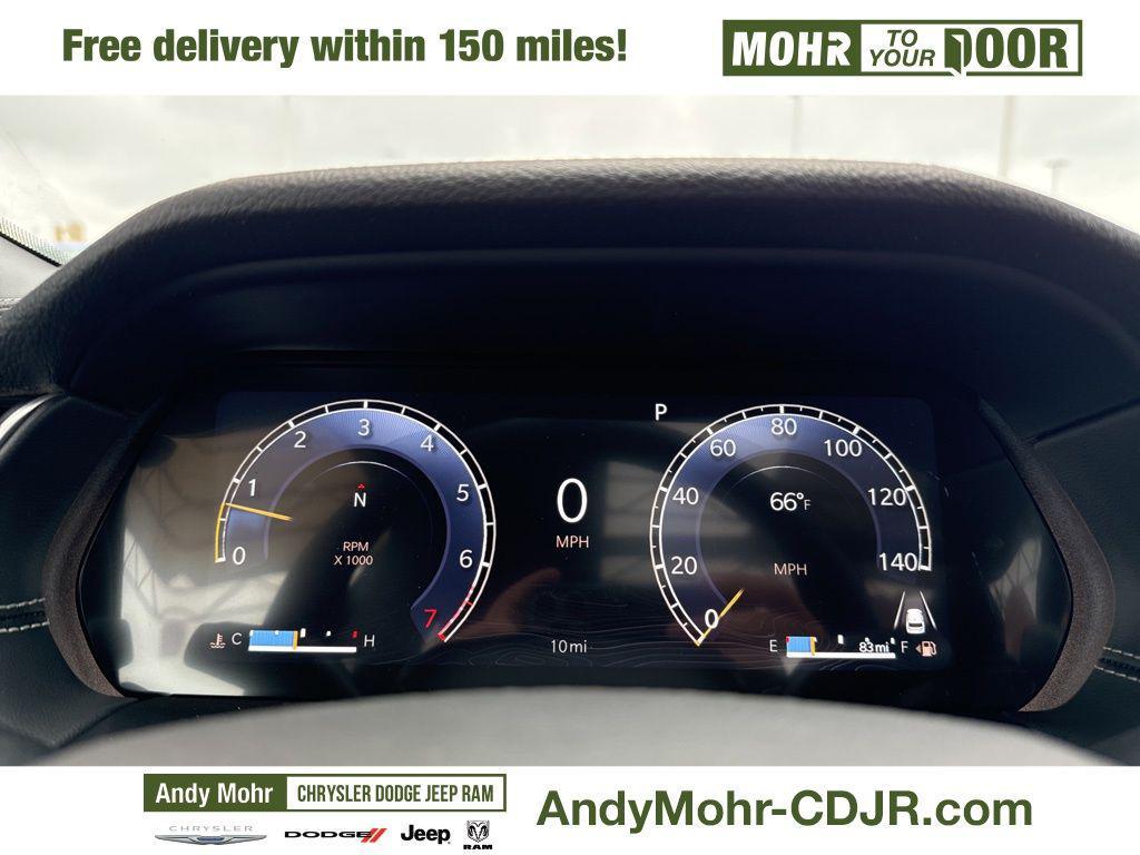new 2025 Jeep Grand Cherokee car, priced at $50,180
