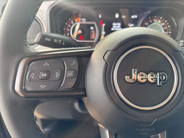 new 2025 Jeep Wrangler car, priced at $47,433