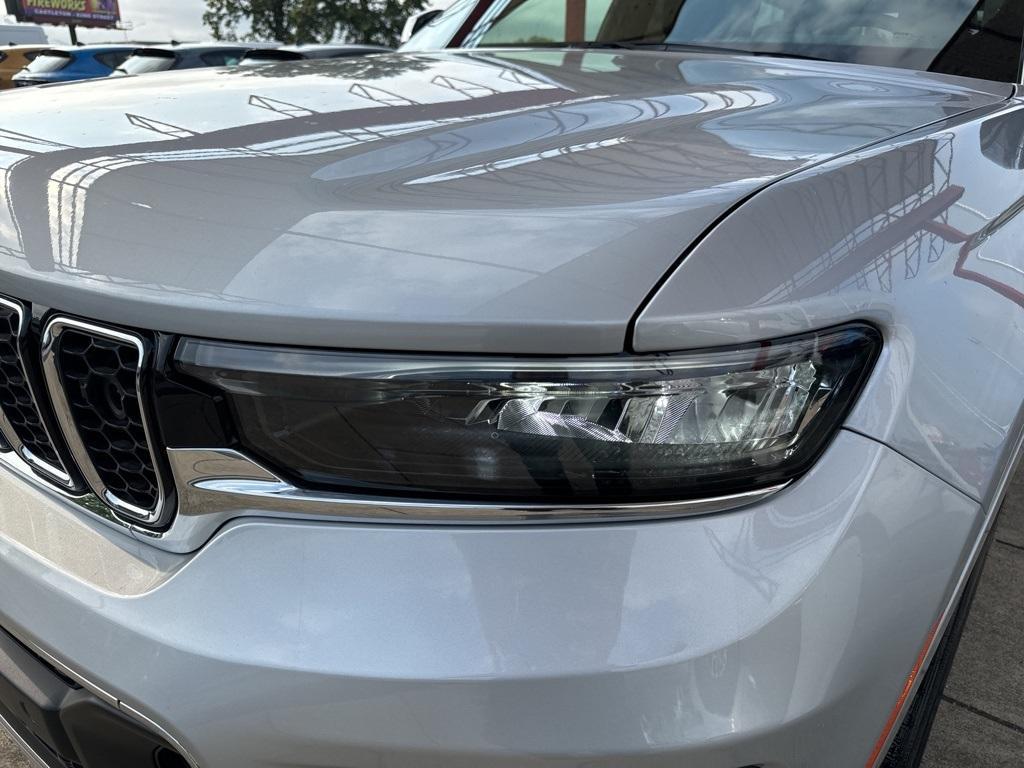 new 2024 Jeep Grand Cherokee L car, priced at $61,989