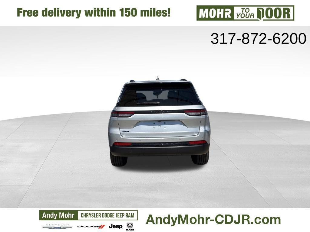 new 2025 Jeep Grand Cherokee car, priced at $45,620