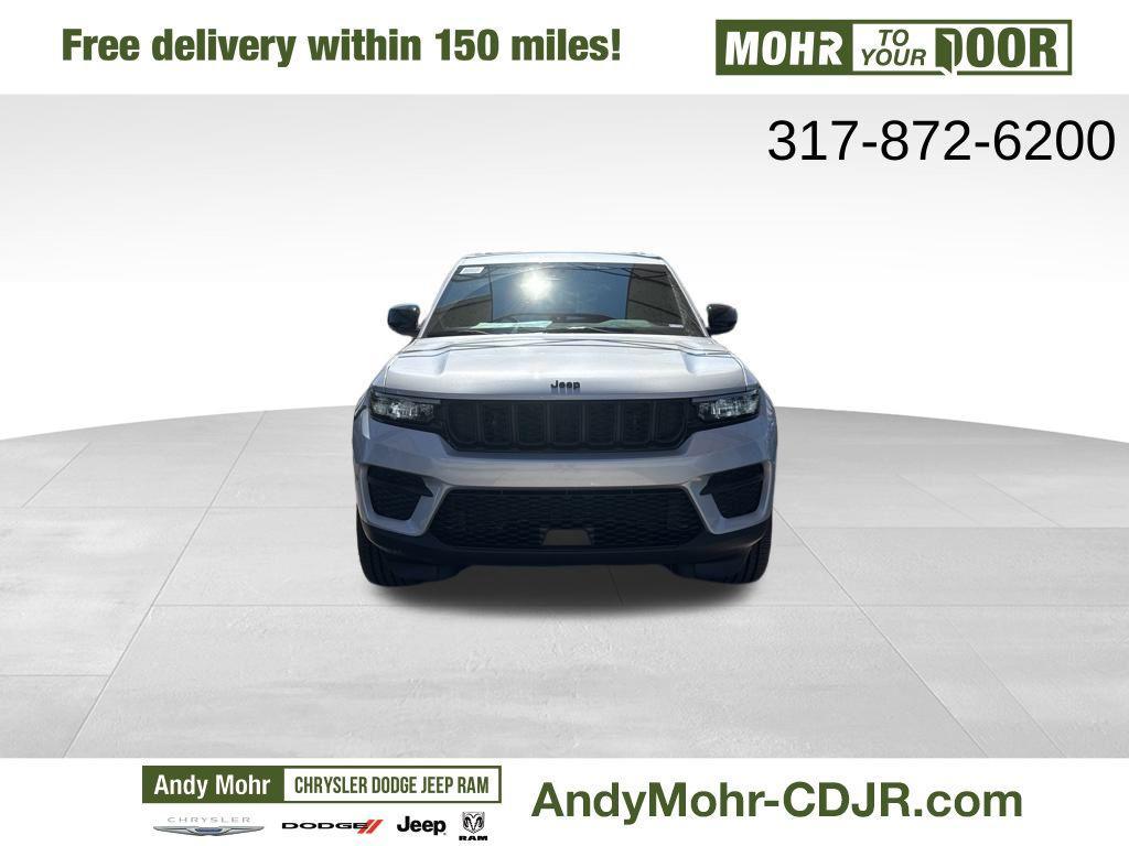 new 2025 Jeep Grand Cherokee car, priced at $45,620