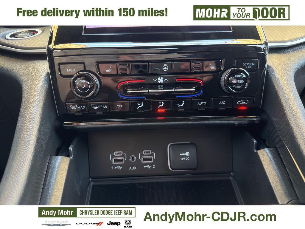 new 2025 Jeep Grand Cherokee car, priced at $45,620