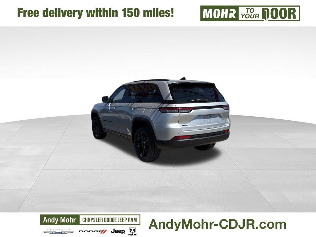 new 2025 Jeep Grand Cherokee car, priced at $45,620