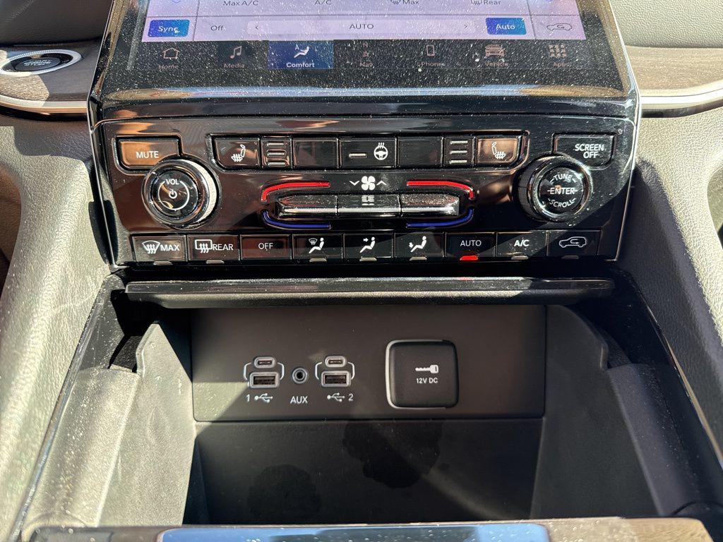 used 2023 Jeep Grand Cherokee L car, priced at $35,382