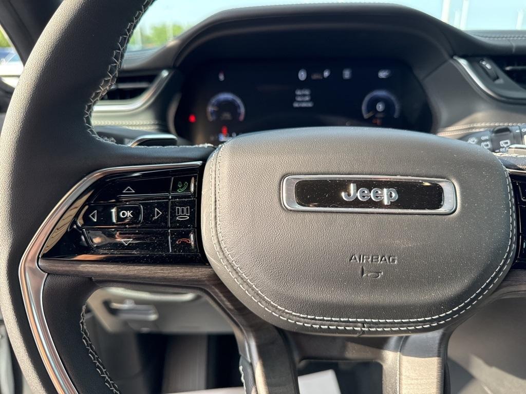 new 2024 Jeep Grand Cherokee L car, priced at $53,845