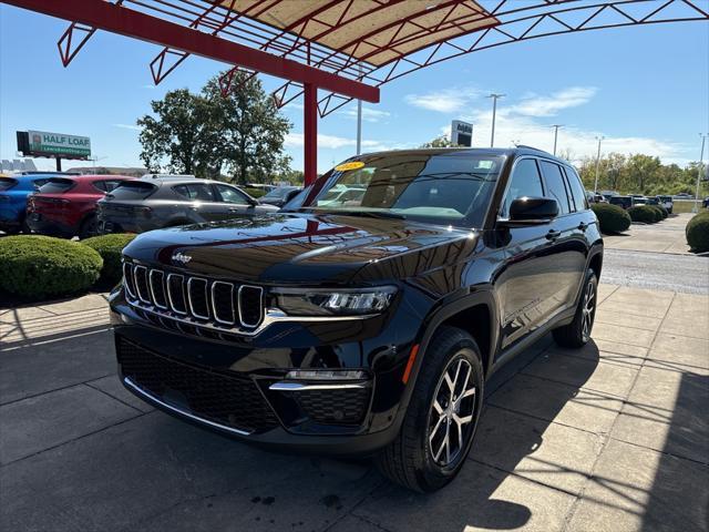 new 2025 Jeep Grand Cherokee car, priced at $48,595