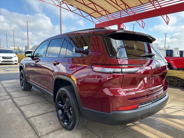 new 2024 Jeep Grand Cherokee L car, priced at $40,280