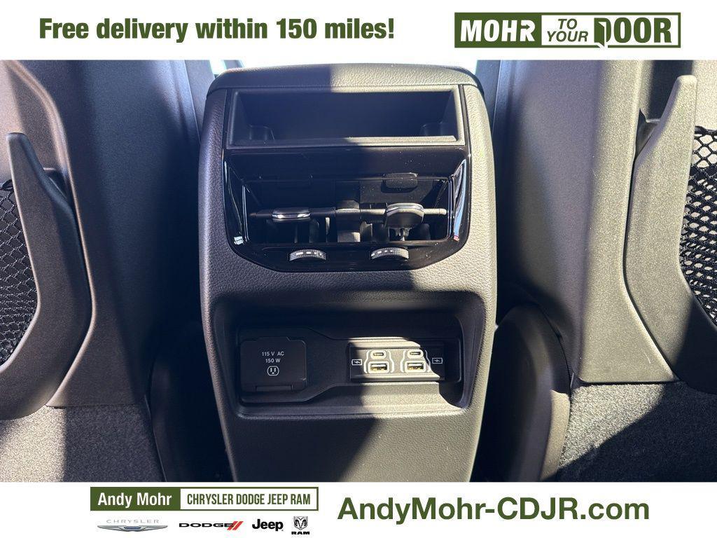 new 2025 Jeep Grand Cherokee car, priced at $46,120