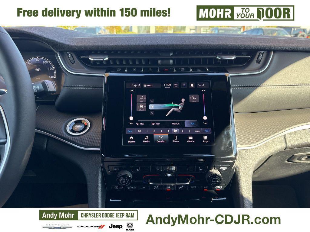 new 2025 Jeep Grand Cherokee car, priced at $46,120
