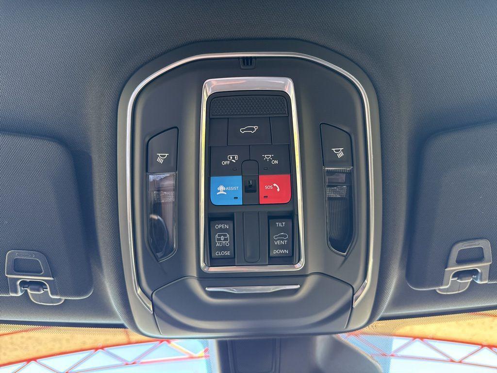 new 2025 Jeep Grand Cherokee car, priced at $46,120