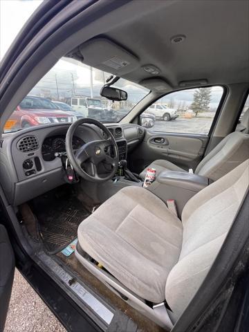 used 2005 Chevrolet TrailBlazer car, priced at $3,900