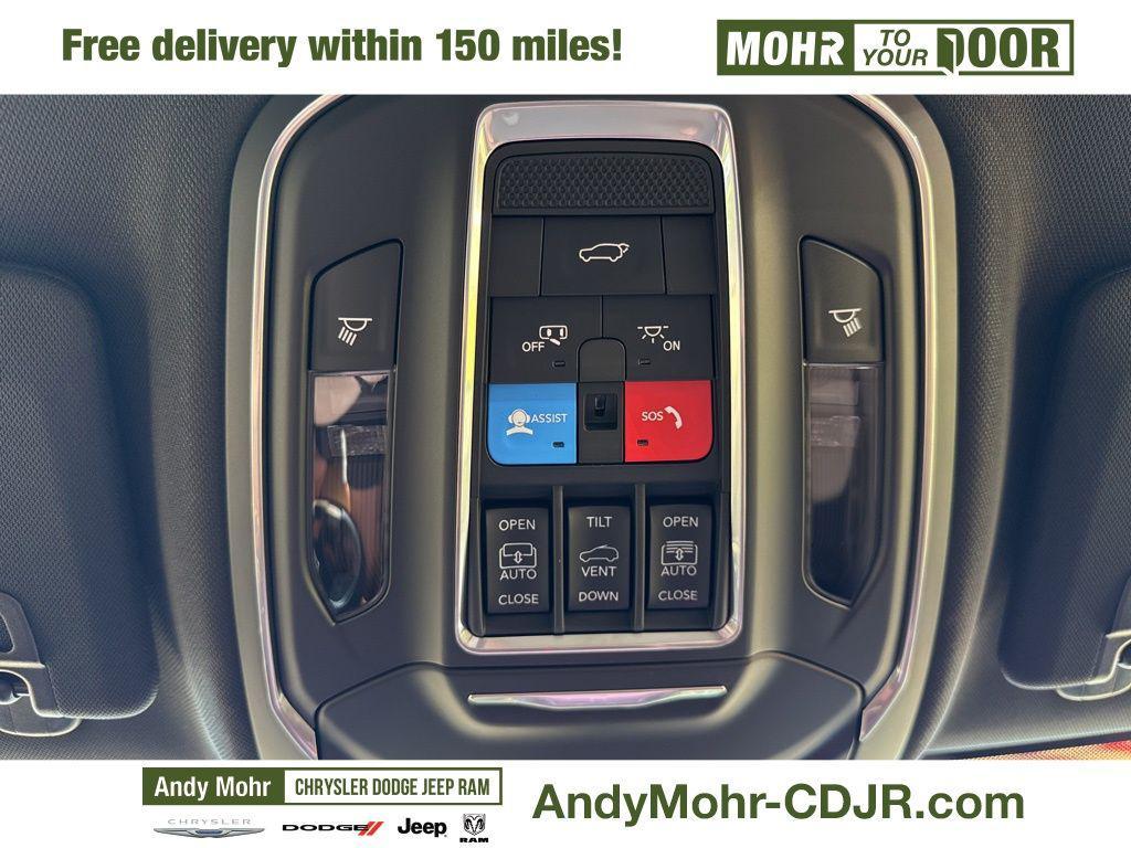 new 2025 Jeep Grand Cherokee car, priced at $49,185