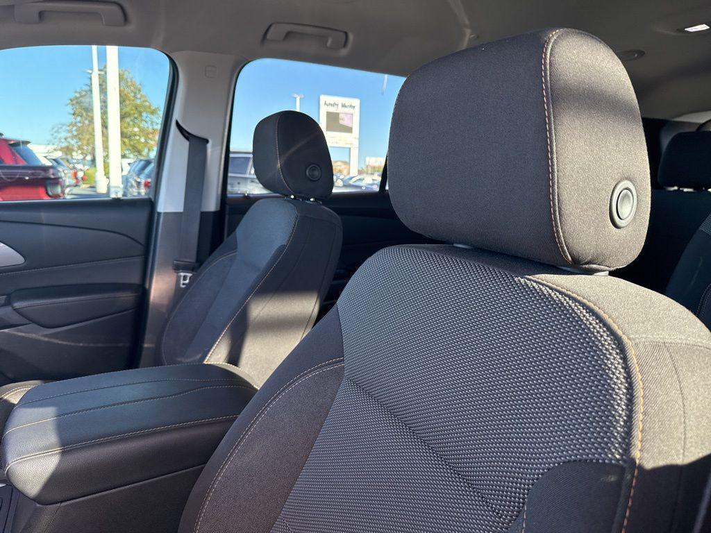 used 2019 Chevrolet Traverse car, priced at $17,900