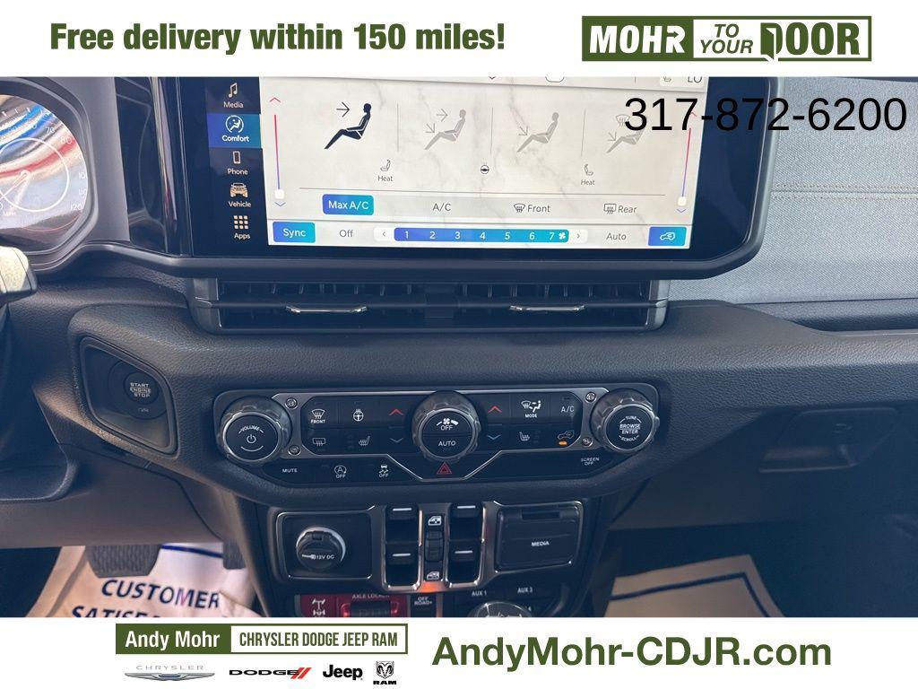 new 2025 Jeep Wrangler car, priced at $47,794