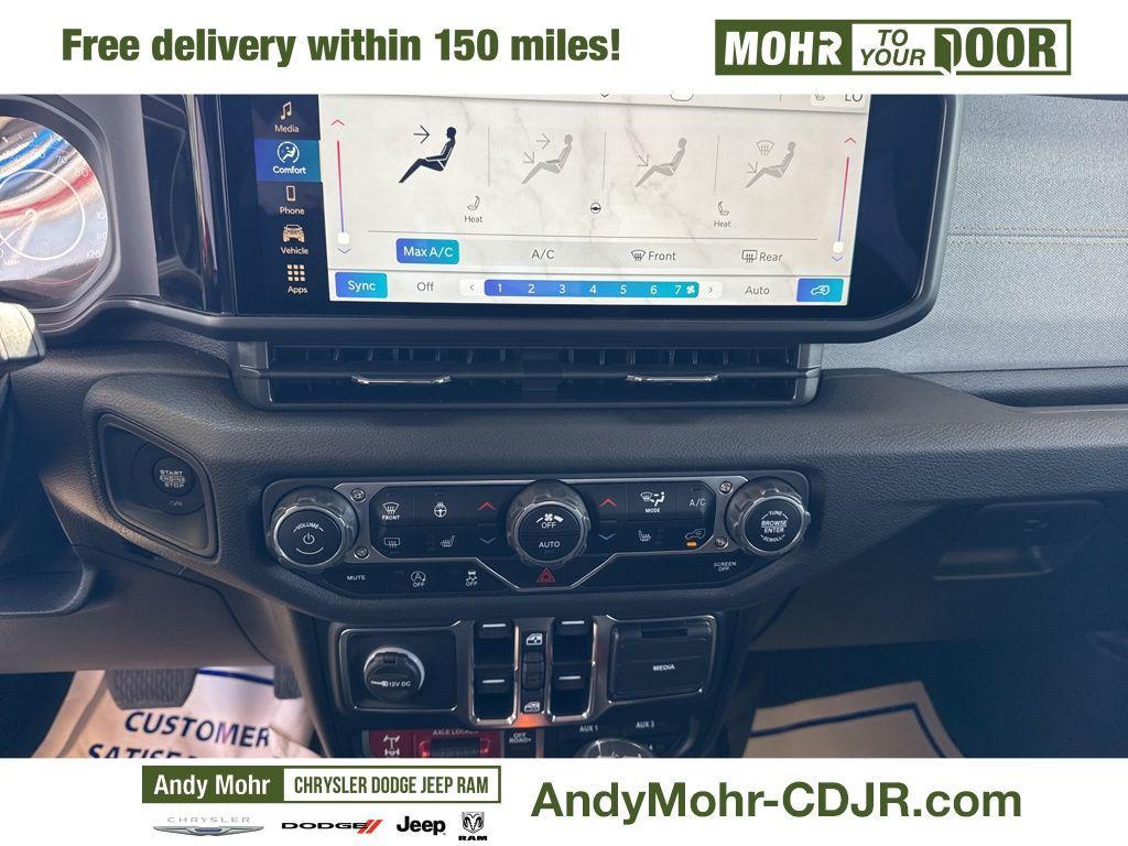 new 2025 Jeep Wrangler car, priced at $47,794