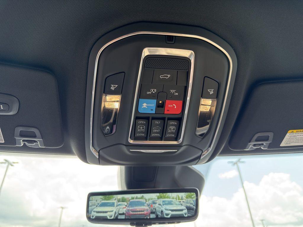 new 2025 Jeep Grand Cherokee L car, priced at $49,085
