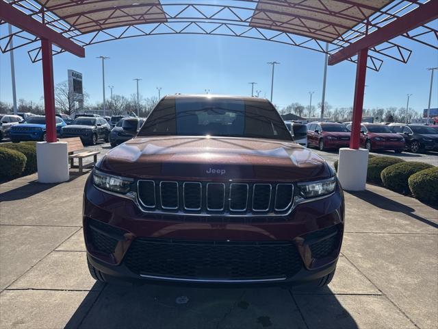 new 2025 Jeep Grand Cherokee car, priced at $43,220