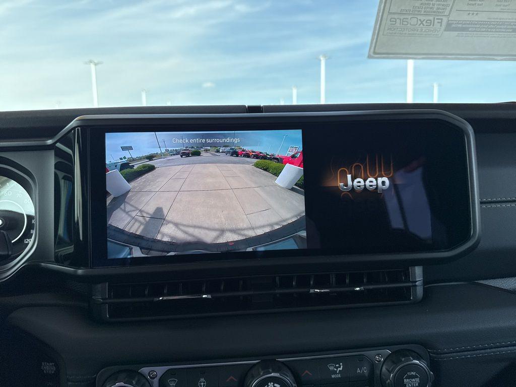 new 2025 Jeep Wrangler car, priced at $53,751