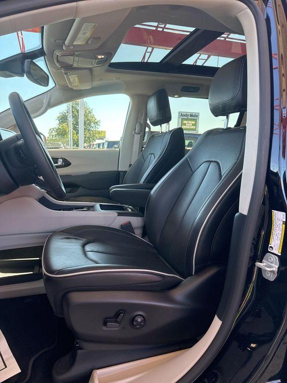 used 2024 Chrysler Pacifica car, priced at $38,200