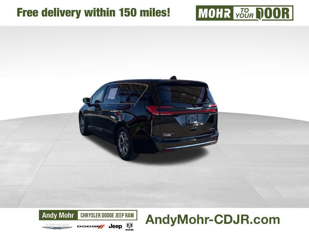 used 2024 Chrysler Pacifica car, priced at $39,500
