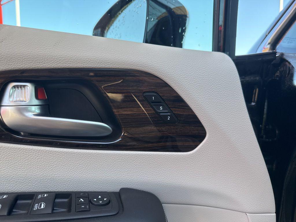 used 2024 Chrysler Pacifica car, priced at $38,200