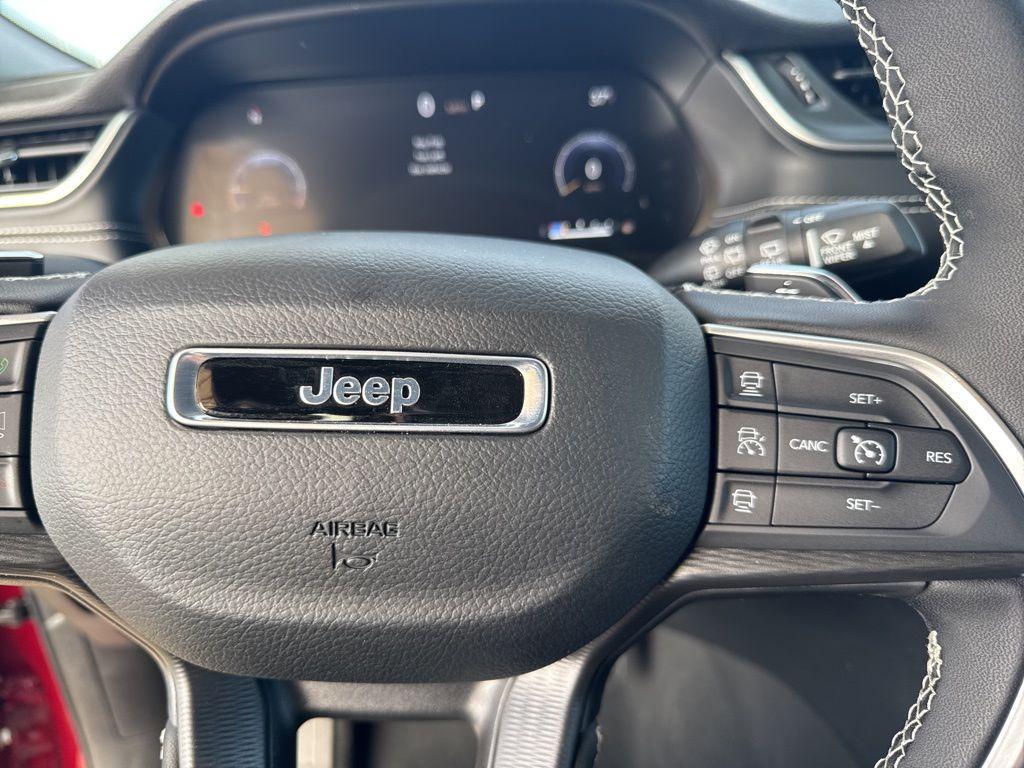 new 2025 Jeep Grand Cherokee L car, priced at $43,338