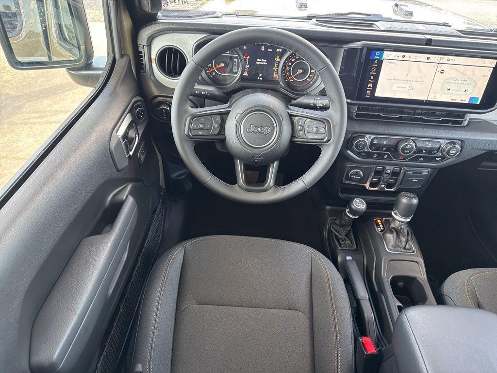 new 2025 Jeep Gladiator car, priced at $44,602