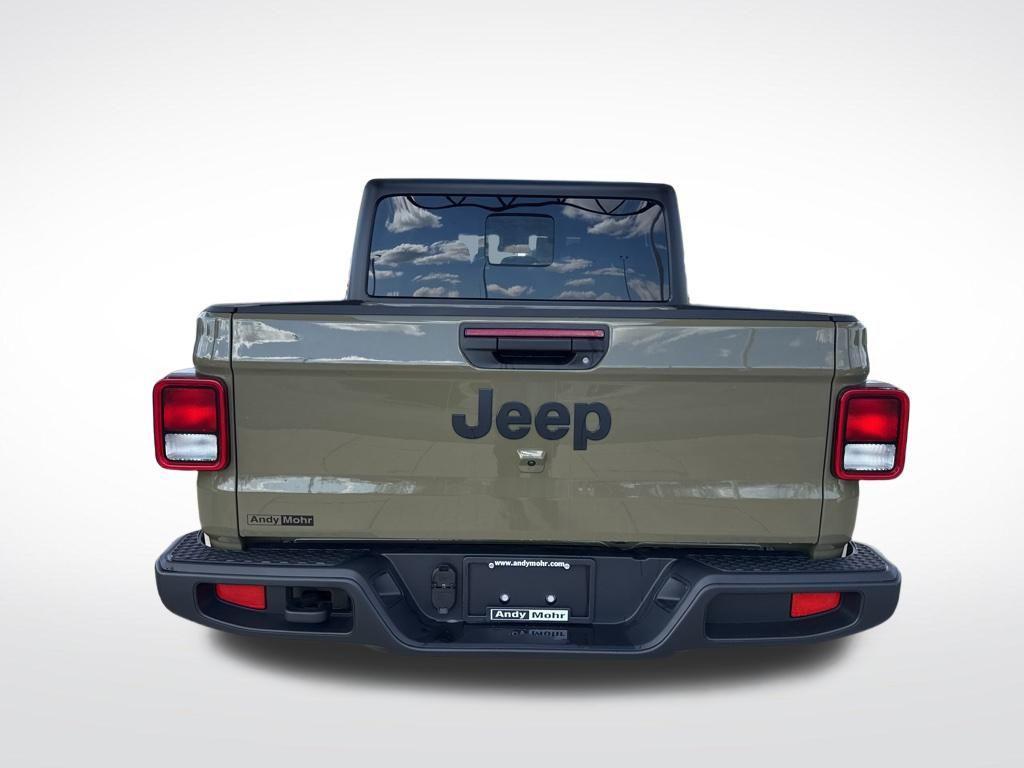 new 2025 Jeep Gladiator car, priced at $44,602