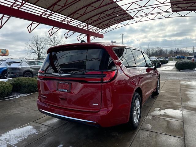 new 2025 Chrysler Pacifica car, priced at $42,008