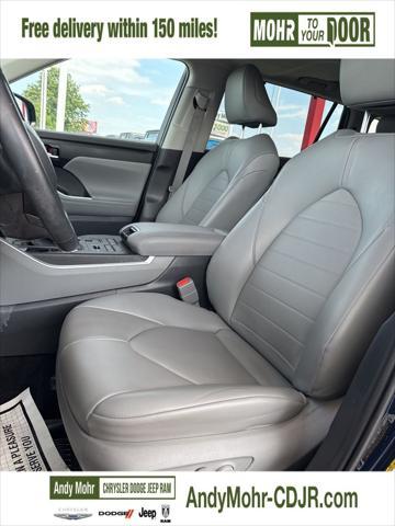 used 2022 Toyota Highlander car, priced at $37,900