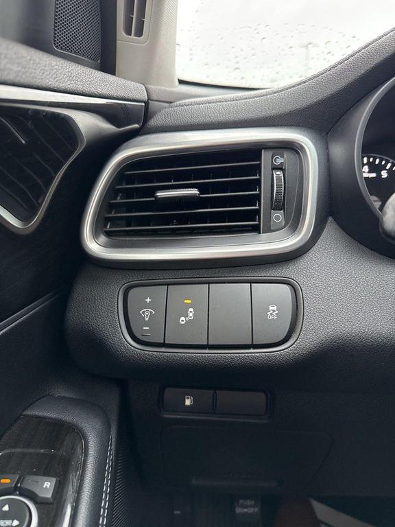 used 2019 Kia Sorento car, priced at $15,400