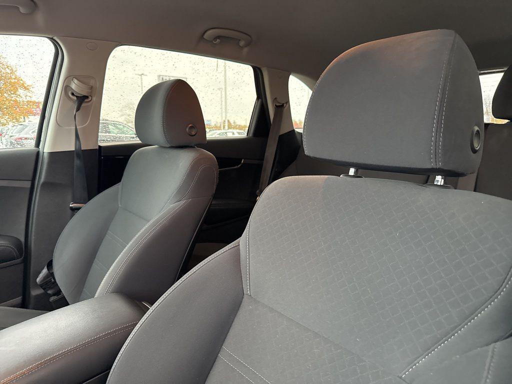 used 2019 Kia Sorento car, priced at $15,400