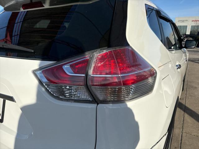 used 2015 Nissan Rogue car, priced at $9,900