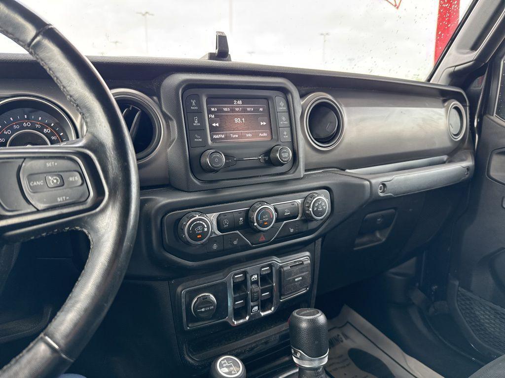 used 2021 Jeep Gladiator car, priced at $28,200