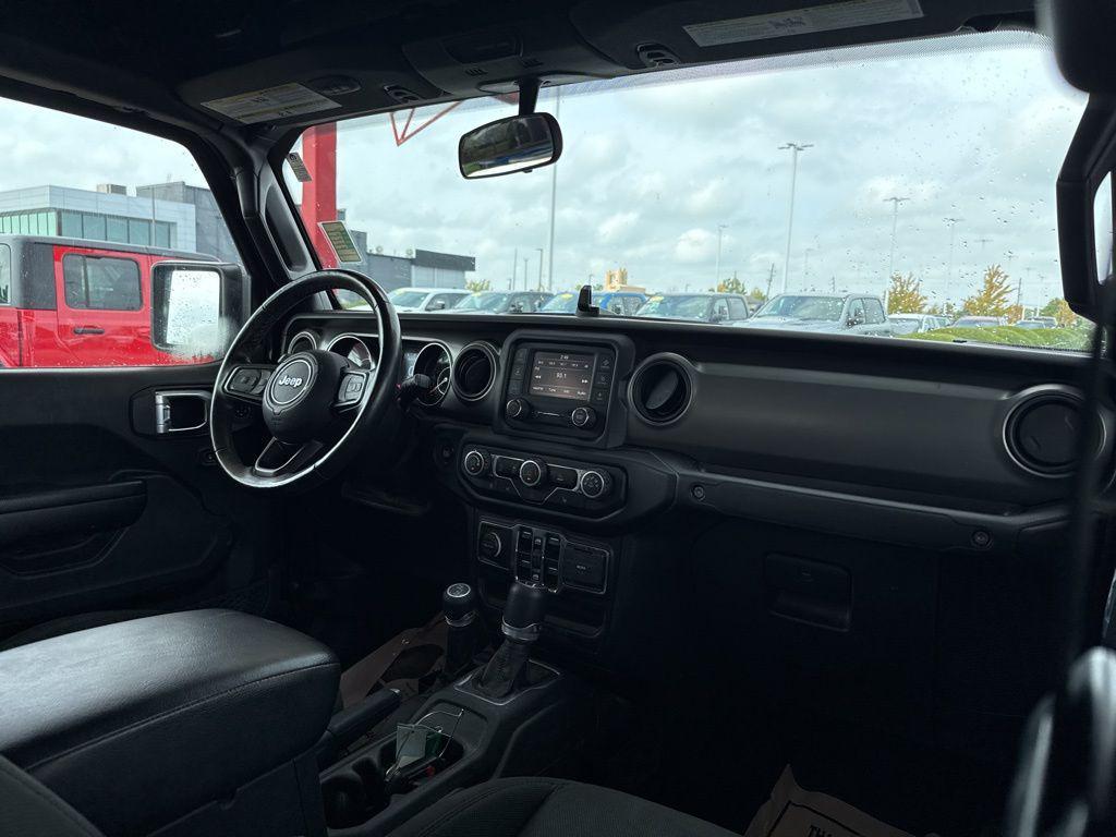 used 2021 Jeep Gladiator car, priced at $28,200