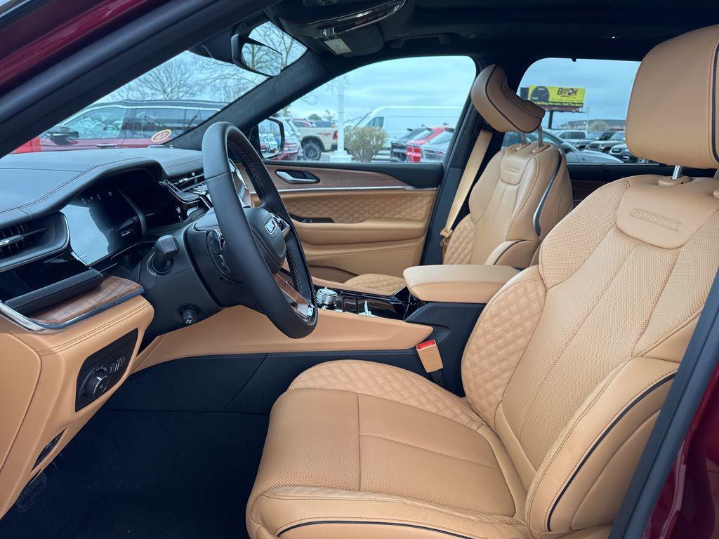 new 2025 Jeep Grand Cherokee L car, priced at $64,681