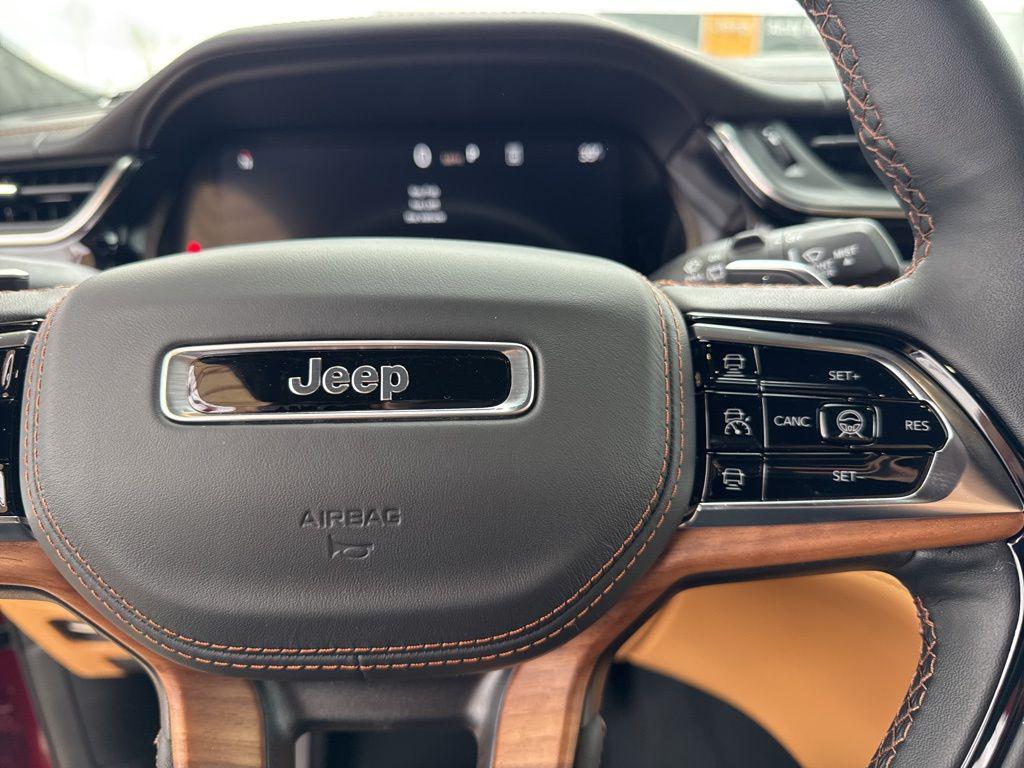 new 2025 Jeep Grand Cherokee L car, priced at $64,681