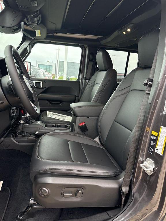 new 2026 Jeep Wrangler car, priced at $59,270